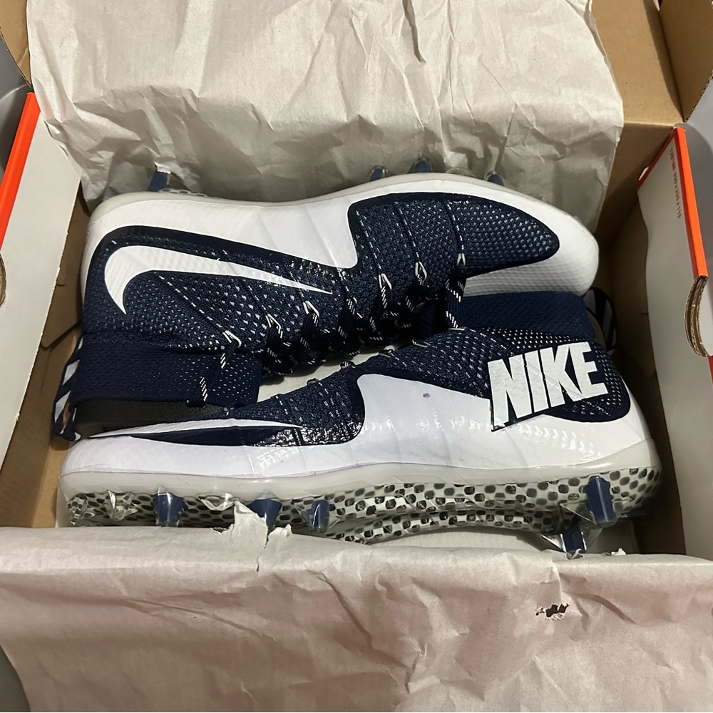 Nike Vapor Untouchable Flyknit TD Football Cleats